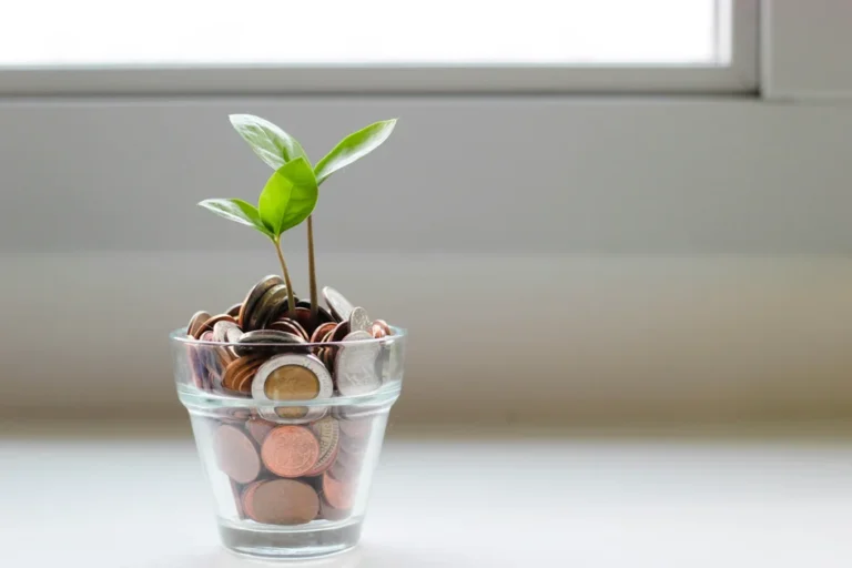 10 Smart Money Saving Habits for Daily Life Beat Inflation and Live Better